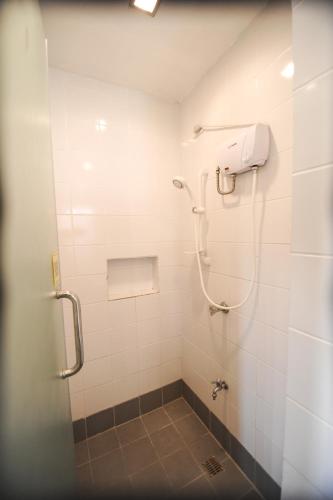 Pine Breeze Cottages