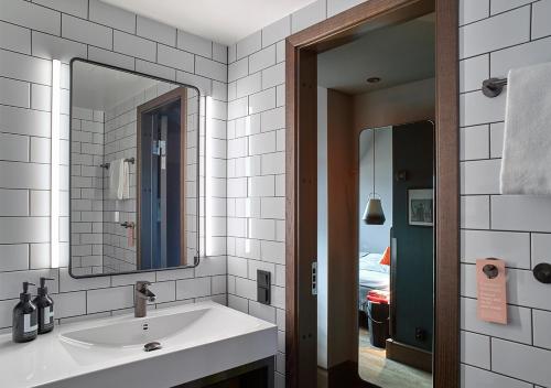 Downtown Camper by Scandic