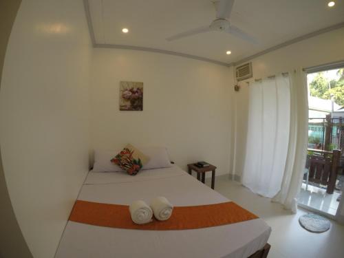 Neela Tourist Lodge