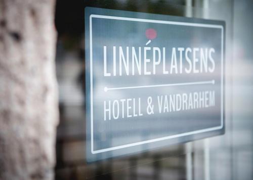 Linnéplatsens Hotell and Vandrarhem