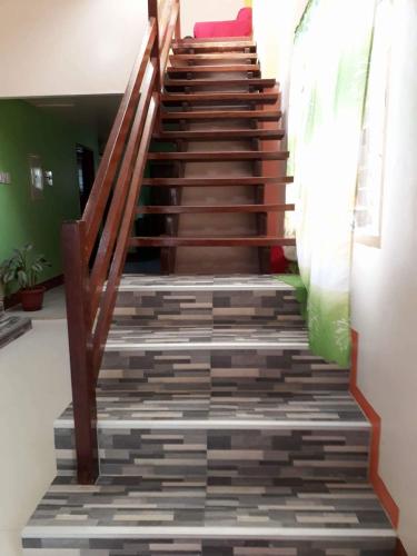 David & Vhie Homestay-David's Guest House