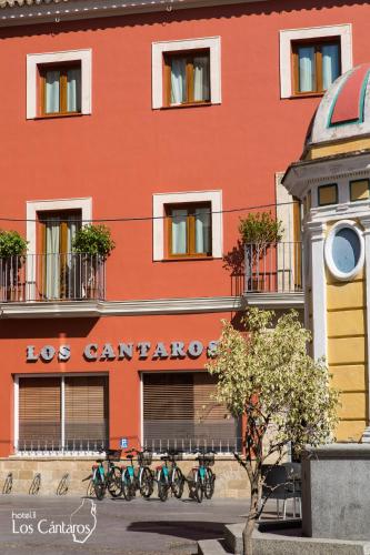 Hotel Los Cantaros