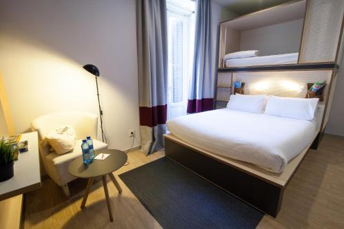 TOC Hostel & Suites