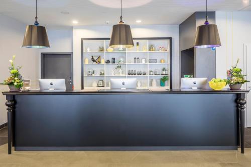 Capri by Fraser Frankfurt