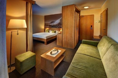 Hotel FIS