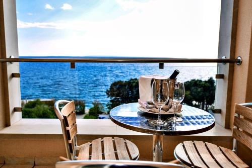 La Luna Hotel
