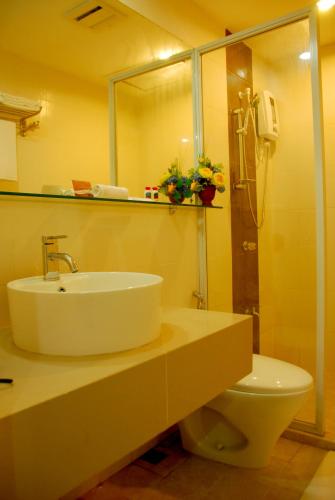 The Suites at Calle Nueva