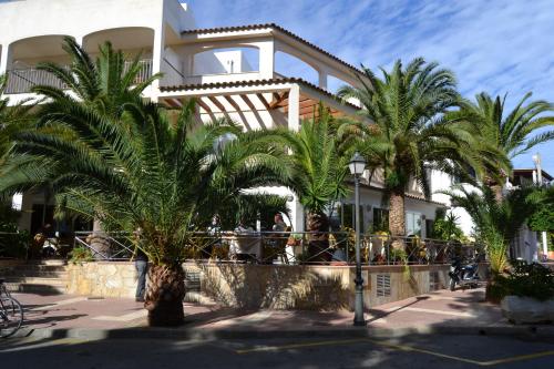 Hostal Leo Or