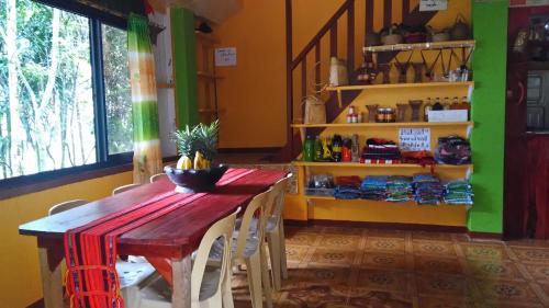 Lhorens Inn and Restaurant