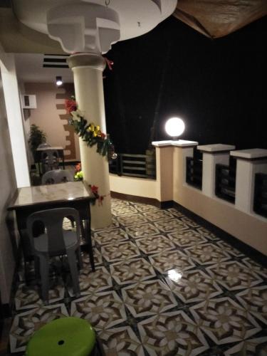 Vali Joe Travel Lodge