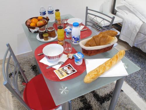 La Cour Des Amis
