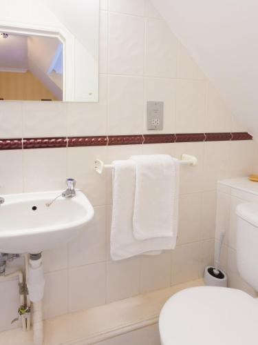 Riverside Contemporary Manor House Hotel