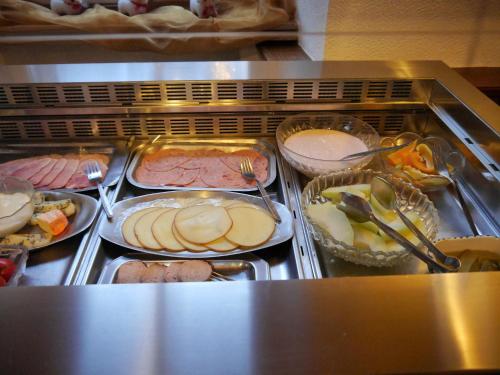 Hotel-Gasthof-Destille Eisenbahn