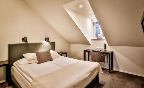 The Sparrow Hotel