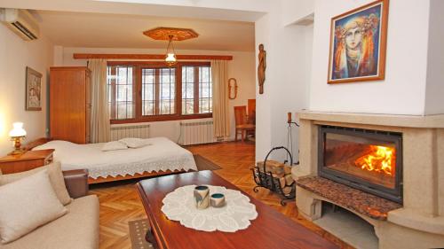 Family Hotel Varosha 2003 Lovech