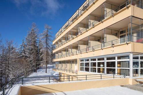 Crans-Montana Youth Hostel «Bella Lui»