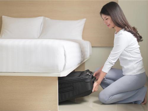 Hop Inn Aseana City Manila