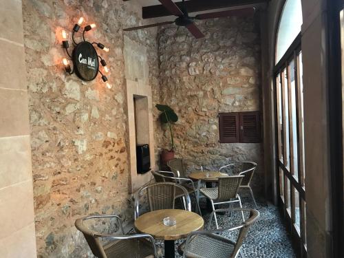 Petit Hotel C'an Mel