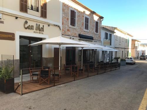 Petit Hotel C'an Mel