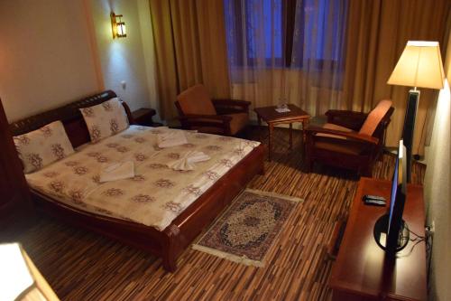 Denis Hotel