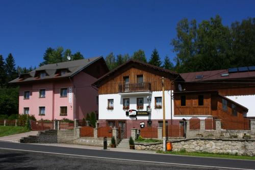 Restaurace a Penzion Kozabar