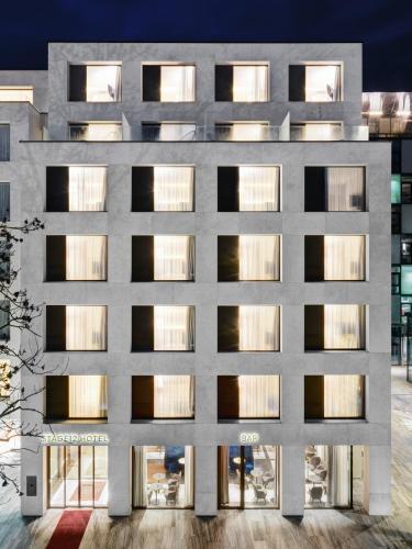 STAGE 12 – Hotel by Penz
