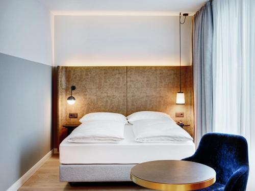 STAGE 12 – Hotel by Penz