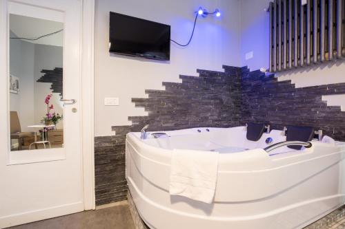 Royal House Vaticano