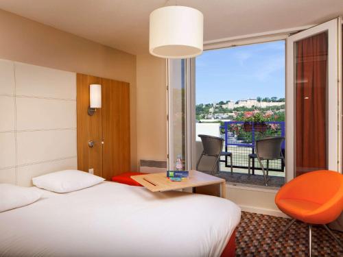 Ibis Styles Chinon