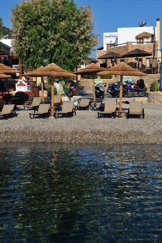 Panteli Beach Studios & Apartments