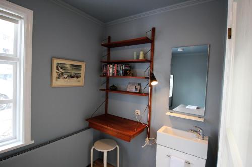 Grettir Guesthouse