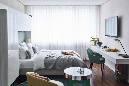 SIDE Design Hotel