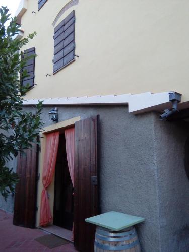 Carlo's Country House