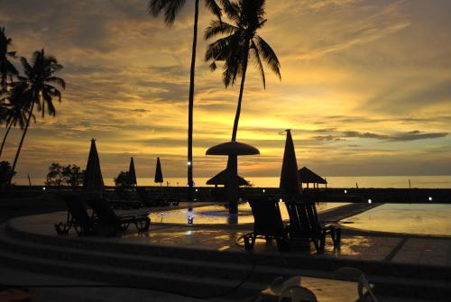 Lagoon Beach Resort