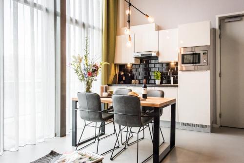 YAYS Amsterdam East by Numa