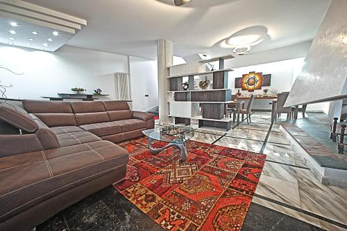 B&B LaTosca