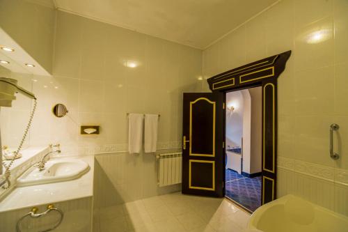 Hotel Aurelius Imparatul Romanilor