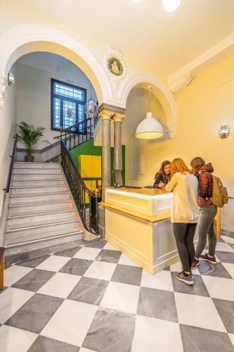 Oasis Backpackers' Palace Sevilla
