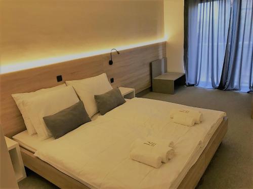 16 Lakes Guesthouse