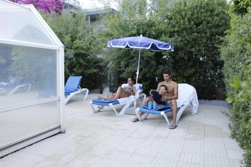 Hotel Feira Pedra Bela