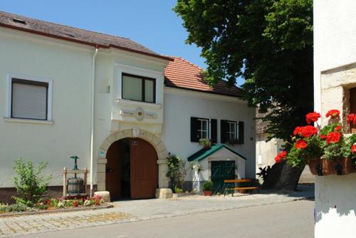 Weingut u. Winzerzimmer - Familie Tinhof