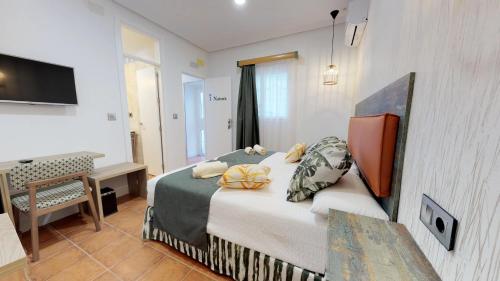 Hostal Boutique La Espanola by Bossh Hotels