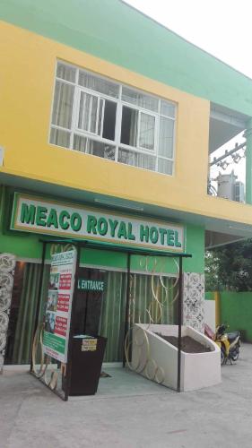 Meaco Royal Hotel Tabaco