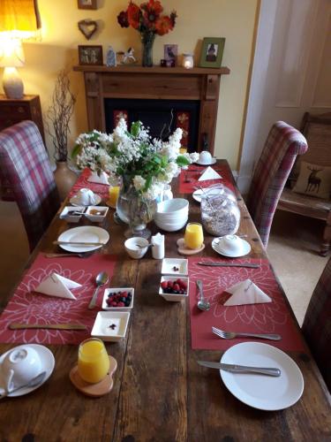 Strome Lodge