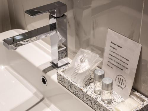 HNN Luxury Suites