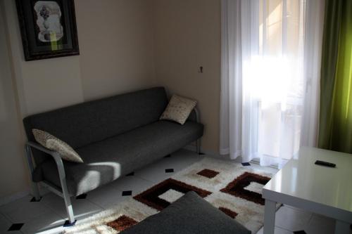 Twin Apart Hotel