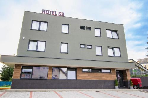HOTEL 63