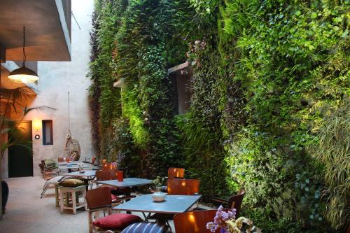 Kook Hotel