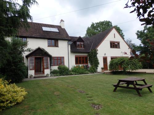 Larkrise Cottage