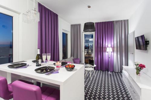Vola Residence